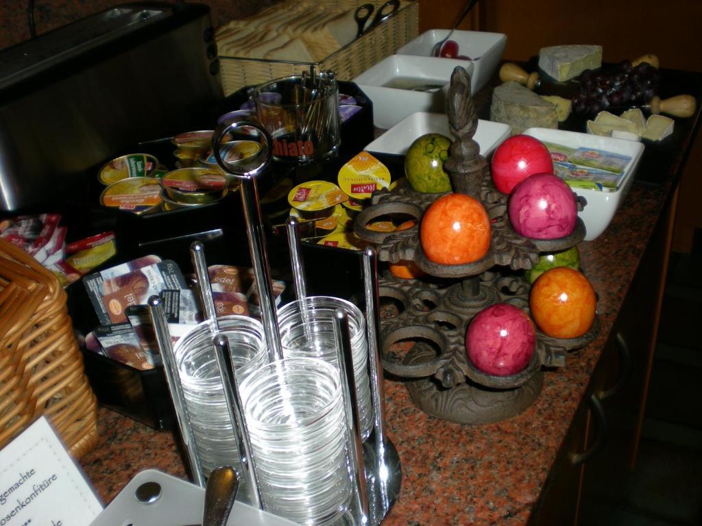 Hotel Goldener Loewe Guenzburg Ngoại thất bức ảnh